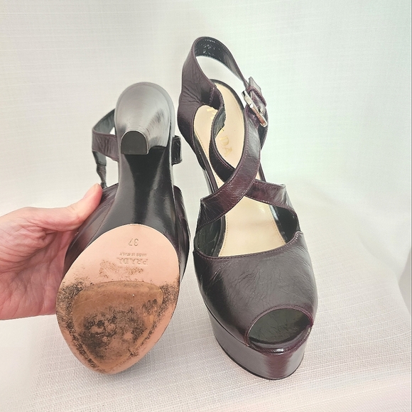 Authentic Prada shoes - Picture 10 of 11